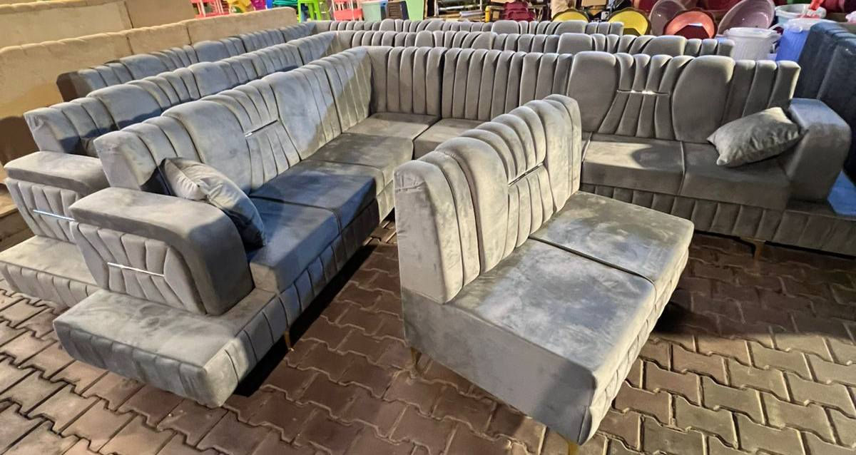 حاويتين محملة بأرقى انواع الاثاث تزامنآ من حلول العيد   وبأسعار تنافسة خدمة لزبائننا الكرام
💥 الاسعار تبلش من 350 الحد 750  تخفيضاااات مستمره
الحاوية الاولى تفرغ الساعة 4 العصر لهذا اليوم
وحاويه الساعة السادسة مساء
وكل عام وانتم بألف الف خير

مـجمـع علي الشويلي
ناصريــــــة  شــــارع 30
 مجاور مكتب الصدرين للعقار

*********** 
***********
