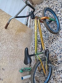 بايسكل BMX • حالة جيدة • أخضر ذهبي