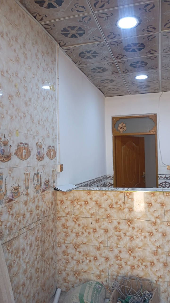 دار للبيع مساحة 50متر بناء جديد طابوق نهروان صب كونكريت مركزي سيراميك بورسلين كرانيت سقوف ثانويه خدمات كامله مدارس حكوميه منطقه راقيه زراعي مقابل قريه الغدير شارع المؤسسه السعر 22مع المجال استفسار ***********
