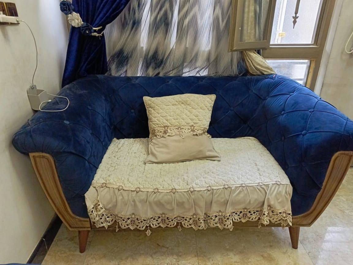 تخم للبيع 10مقاعد العنوان بغداد ام الكبر والغزلان حسينيه الكتاب والعتره متواجد واتساب  ***********
