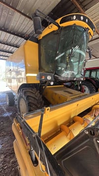 حاصده للبيع موديل 25 مشتغله 300 ساعه دبل درام مكفول عام تصل 0773238179...