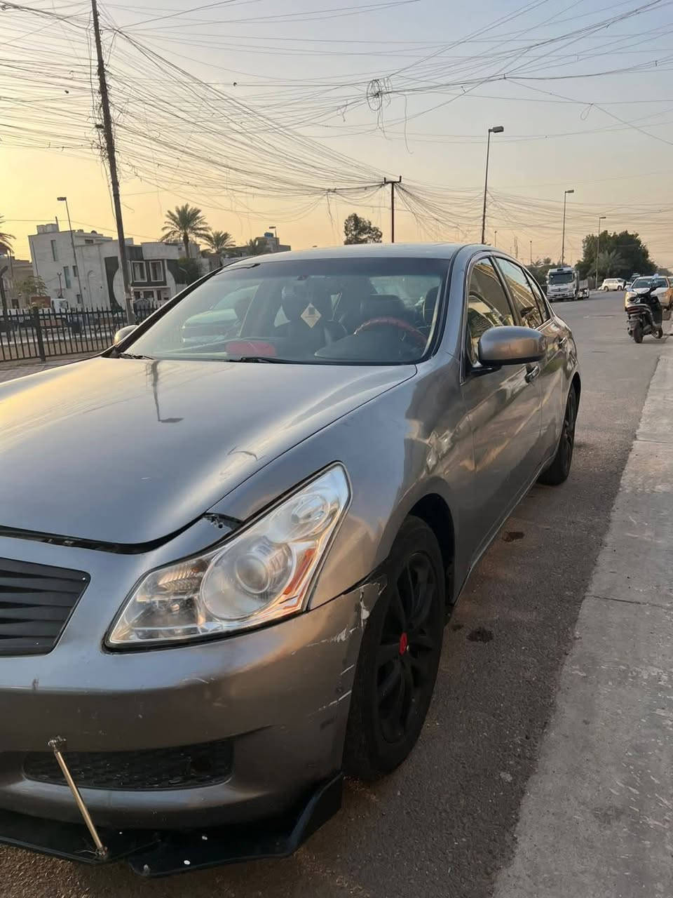 سلام عليكم نيسان انفنتي 35 
كير مكينه وتفرعاتهن شادهن جدد منضومت مي منضومت تبريد جدد ماصدات سستم صوت دوشمه جديد  سياره فول مواصفات 
4 بصمات 
كشنات جلد اشات خلفيه 
تبريد ثلج تدفئه 
بيهه ملاحضات بصيطه 
ساره بيهه حزام كلير 
السياره حادث مو غرق بين الباب الخلفي وال جاملغ السعر 50 قفل قفل الف مينزل 
رقم بغداد تحويل مباشر السياره ماخذهه ب 115 عارضهه ب 50 عندي ضرف *********** بغداد, العراق
