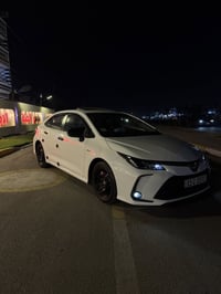 كورلا هايبرد شكل خليجي  2025 فول كفالة عامة عامه من بارد وصبغ  بيها فق...