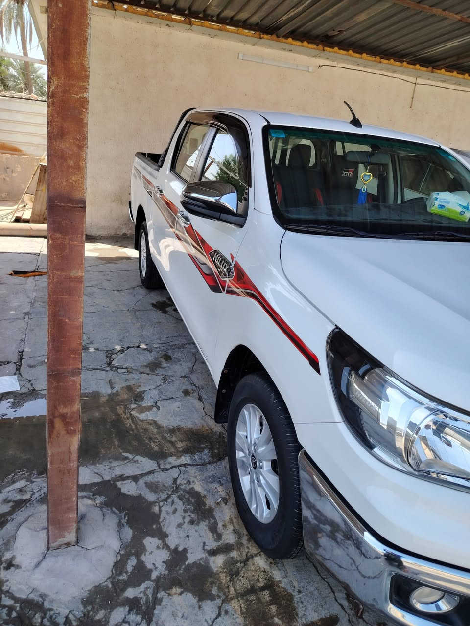 السلام عليكم هايلوكس 2023 مكفوله بسمي ماشيه 40000 الف حقيقي فول مواصفات بصمه كشن تبريد تدفئه كاعيه وكسنات مفروشه جلد شحن واير ليس تخم تاير ما تصرف عليه ربع رقم بغداد سنويه 2028 السياره بحالت الوكاله السعر 288 وبيه مجال بصيط وهاذه رقمي ***********
