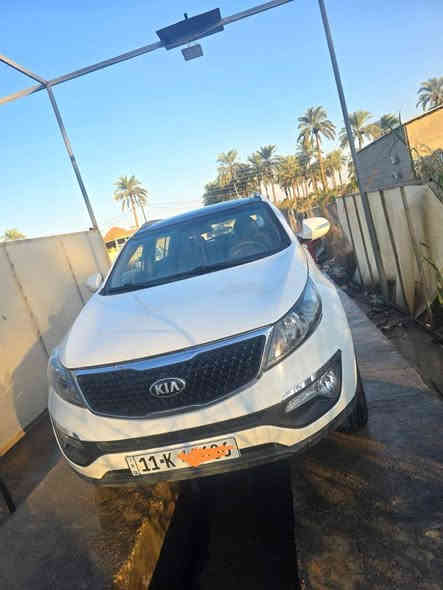 السلام عليكم سبورتج موديل 14 vip اعلى فئة بالسبورتج بانوراما بصمه تدفئة تبريد بالكشنات السياره مكفولة عدا بارد بسيط بباب الصدر للاستفسار ا السعر 175 وبيها مجال بسيط ا السيارة ماشيه 173لاتصال صاحب السيارة ***********.***********
