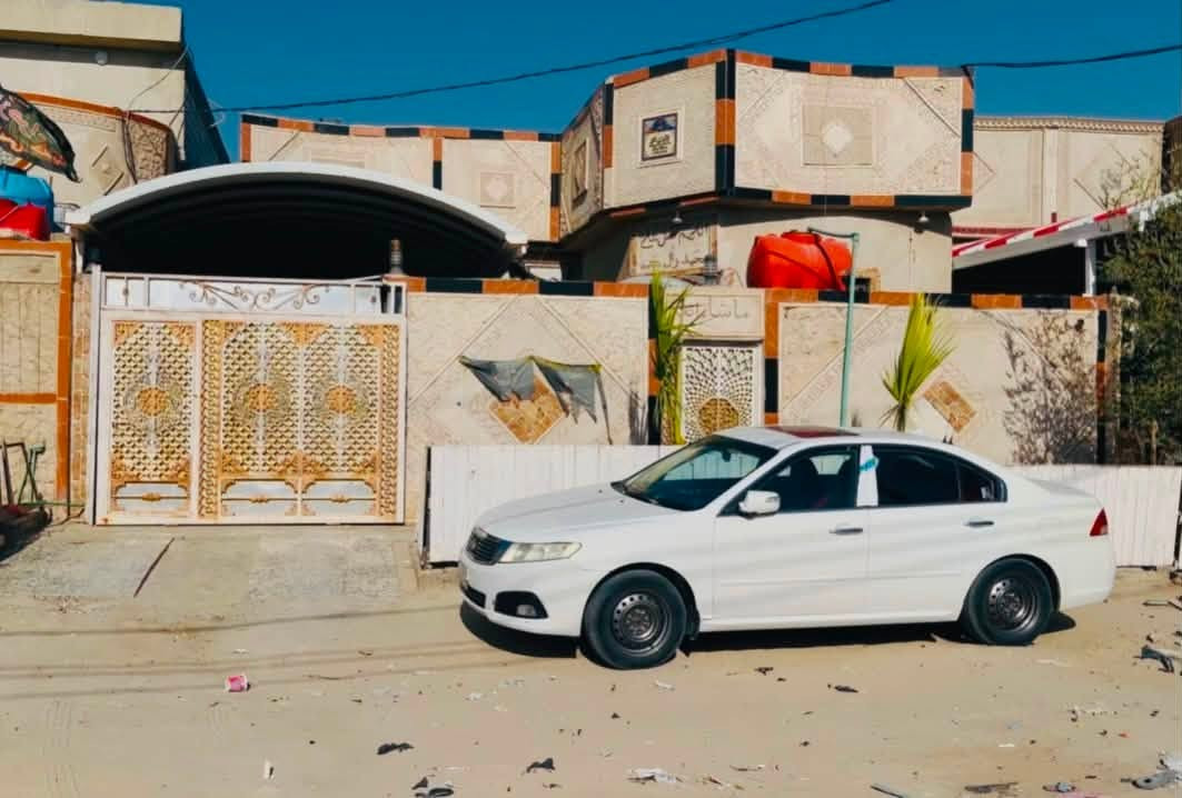 سلام وعليكم .متاح بيت مساحه ٣٠٠ متر بناء ٢٥٠ وحديقه ٥٠.     الزبير حي النخيل باقي التفاصيل اتصال 📞 ‭***********‬
