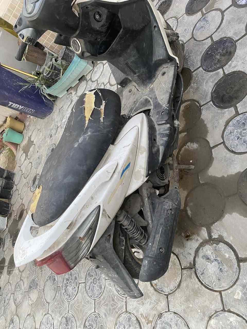 السلام عليكم  دراجه سكنس للبيع الدراجه صار 10  ايام متروكه الكهربائيات كلها شغاله اخوان الدراجه تشتغل وتقطع يعني امشي بيها مسافه وتقطع ابيعها على وضعها الشراي يدزلي خاص وبالخدمه


**إذا كنت صاحب هذا الإعلان وتريد حذفه لأي سبب، رجاءا أرسل رسالة إلى الدعم الفني**