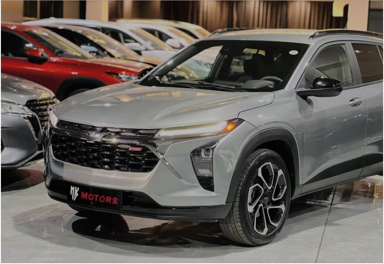 السلام عليكم

شيفرولية تراكس 2025

ماشية  3 الف ميل  يعني صفر

السياره فول مواصفات 

•رادار امامي

•تحديد مسار

•حساسات فول

•رادار جوانب

•تدفئة كشنات

•شاشة كبيره + عدادات دجيتل

وبعد خير من الله مواصفات معروفة فئة Rs

وسياره اقتصاديه وحلوه بصرفية بانزين تفويلة تمشي 500 كيلو

تاخذ بانزين عادي ومحسن طبيعي مكينتها 1.2 تيربو 3 سلندر

قطعتين صبخ وشبر من حافة بنيد

بجم وخلف كبس ارباك فقط تكمة واحدة

السعر 148 وبيها مجال بسيط

تفاصيل اكثر الاتصال واتساب كورك 

***********

رقم شاصي KL77LJEP1SC210817

مكان السيارة دهوك دهوك, العراق
