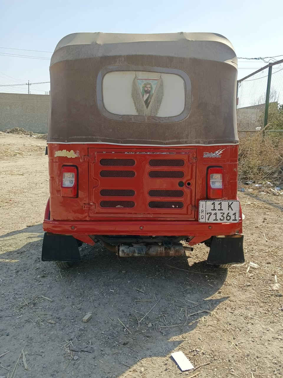 سلام عليكم تكتك 18 شهر 11 تكتك حلوه ونضيفه تعمير بس دوس رقم وسنويه مكينه حلوه  لاتنقيص ولا تبخي سعر 5600 مكاني بغداد بوبشام رقم ***********
