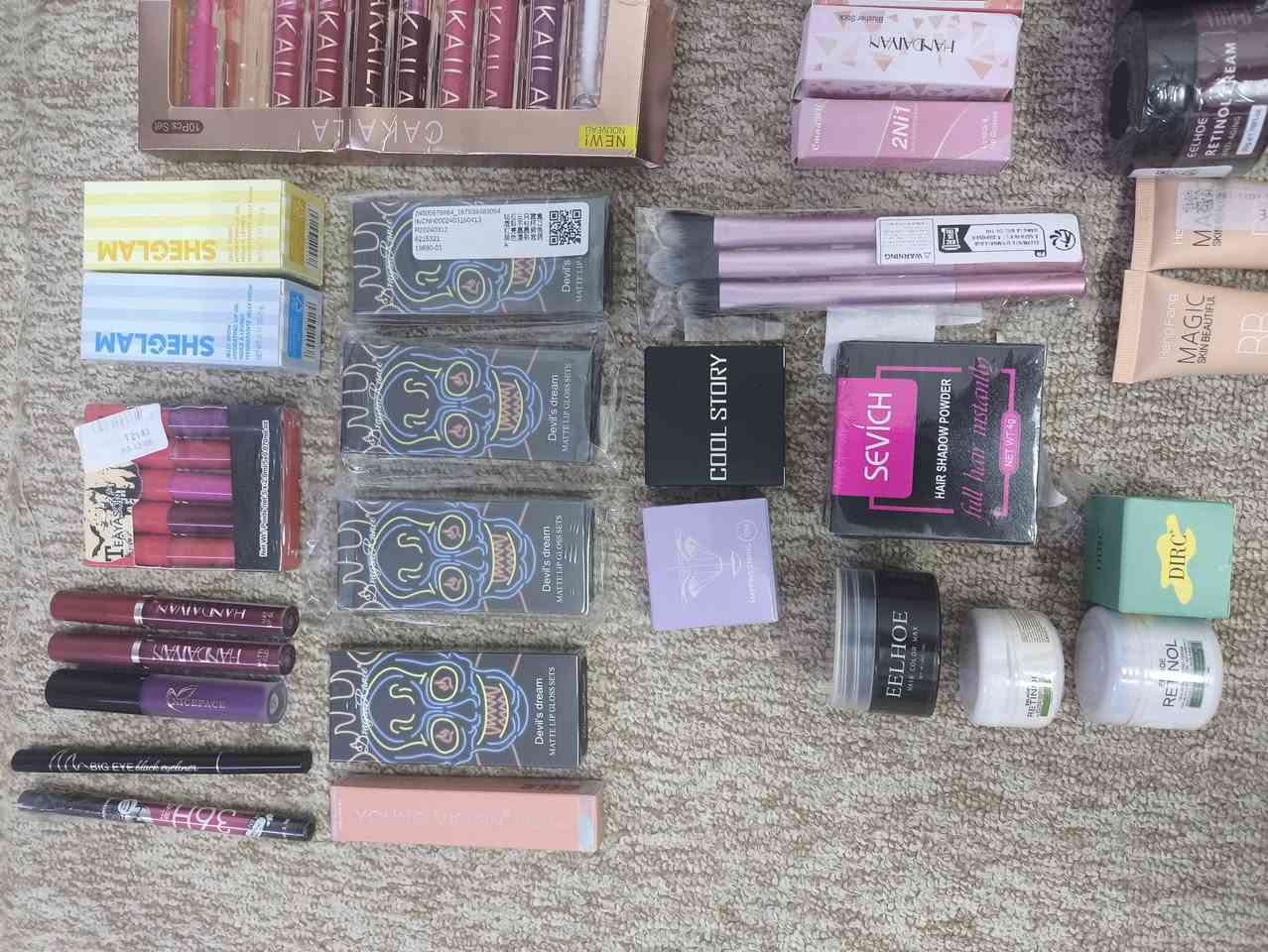 شلعة مكياجات 60 قطعة كله جديد لا مفتوح ولا بالة
السعر 35 ألف وبالعافية


**إذا كنت صاحب هذا الإعلان وتريد حذفه لأي سبب، رجاءا أرسل رسالة إلى الدعم الفني**
