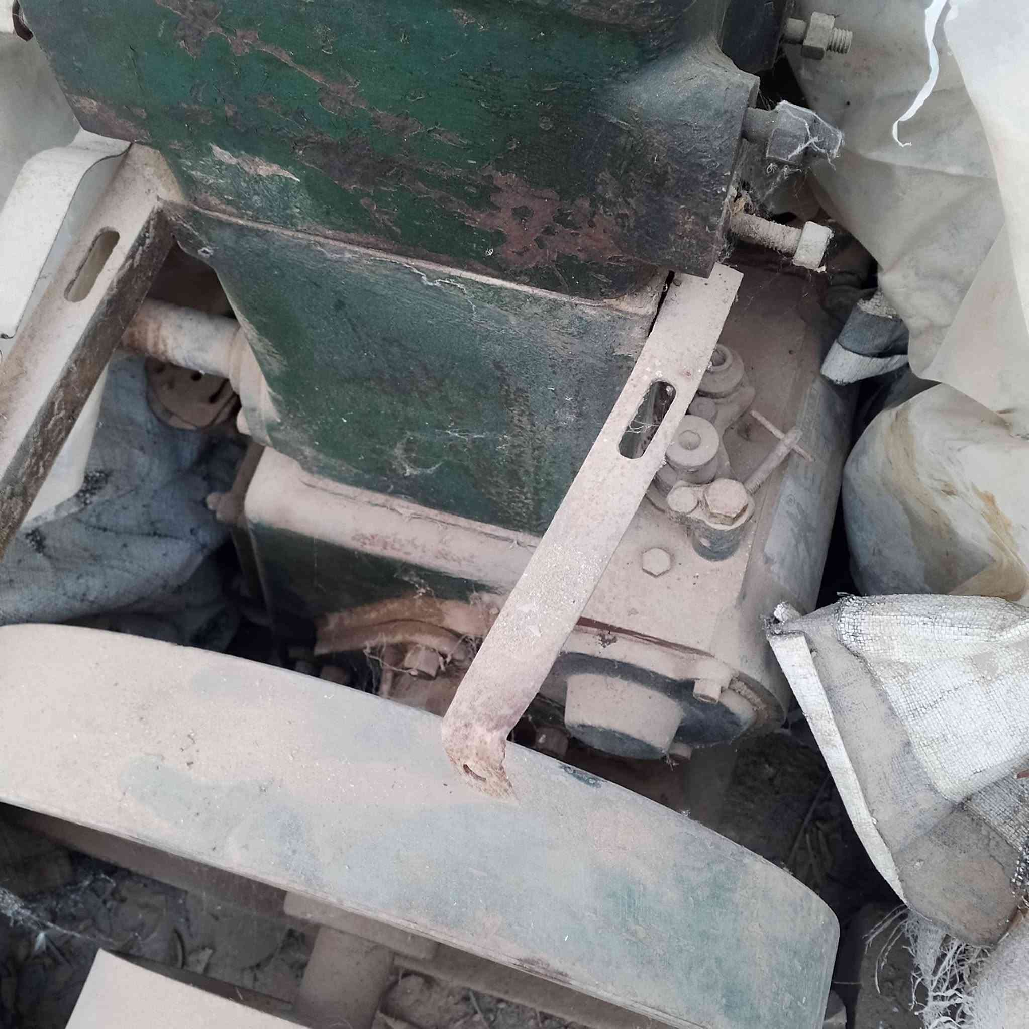 لستر البيع يحتاج بس تجفيت السعر
380 بيه مجال العنوان ديالى المقداديه. ***********
