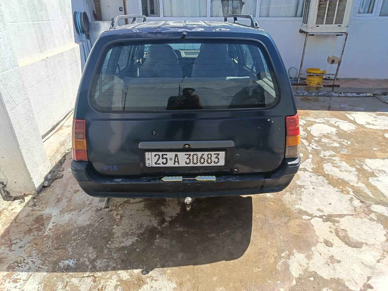 متاح اوبل كاديت موديل 1991 محرك 16 السيارة مشروع وطني سنوية لل 2031 رقم انكليزي السيارة بسمي تريد تحويل اتريد وكالة رايده اب 25 ورقة وبي مجال بسيط للاستفسار ***********
