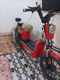 دراجه شحن للبيع عوزعه بطاريات فقط كلشي شغال لايت هورن بريكات فقط بطاري...