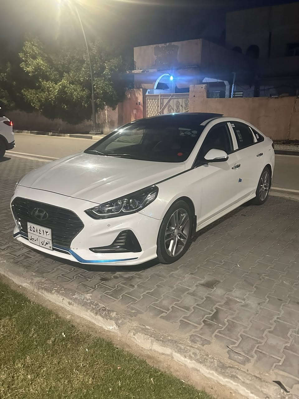 سلام عليكم للبيع سيارة موديل 2018 رقم أربيل سنوية منتهية مكينة 2000 واربع 100 ماشية 113,000 فول مواصفات قطعة واحدة بارد تجامل لغة الأمامي ‫1‏÷1‬ سيارة جاهزة للأخير محافظة البصرة***********￼￼
