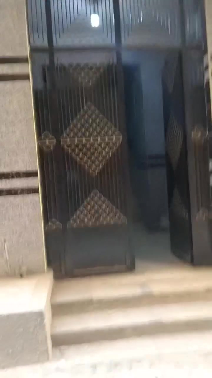 سلام عليكم ورحمه الله وبركاته 
عماره للبيع بالمرج الجديده محطه العجمي بعد محطه مترو المرج الجديده بعشر دقائق اتجاه الخانكه ثالث نمره من الشارع الرئيسي مساحه ١٥٠ متر علي شقتين في الدور سبع ادوار اول بلكونه متشطب والمحلات متشطبه وباقي الادوار طوب احمر شارع ٦ متر متفرع من الشارع الرئيسي ثالث نمره يوجد بها ٤ عدادات كهرباء وعدادان غاز وتم عمل ملف تصالح 
السعر المطلوب كاش ٤ مليون ٦٥٠ الف سعر نهائي ان شاء الله 
التواصل مع المالك مباشره 
01229173973


**إذا كنت صاحب هذا الإعلان وتريد حذفه لأي سبب، رجاءا أرسل رسالة إلى الدعم الفني**