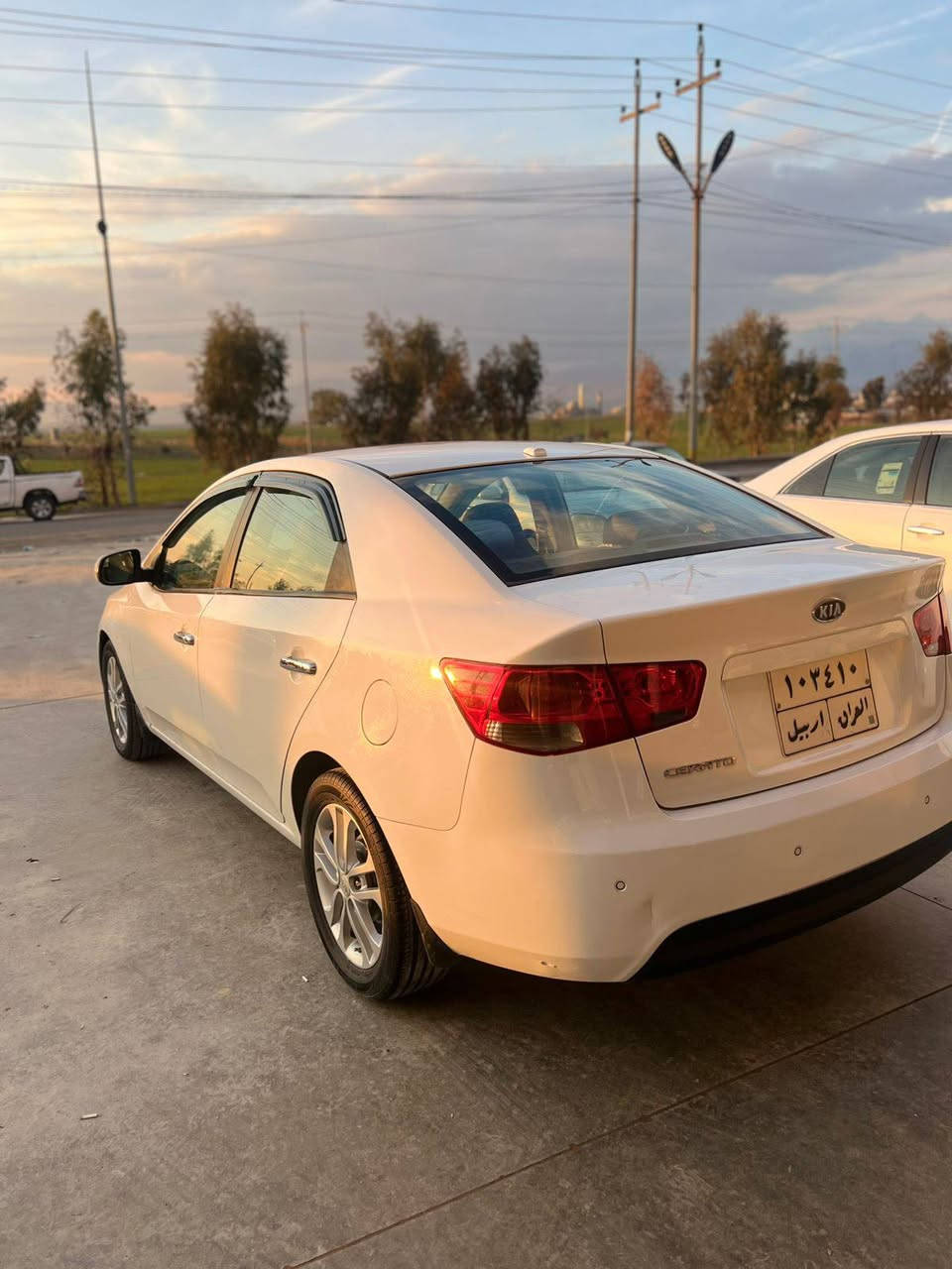 سیراتو 2011 گێر عادی
رەقەم سەنەوی نوێ
گێر و مەکینە شەرت
تەحویل غرامە شەرت
سبغ دوو پارچە و نیف
سعر 83 مەجال
*********** دهوك, العراق
