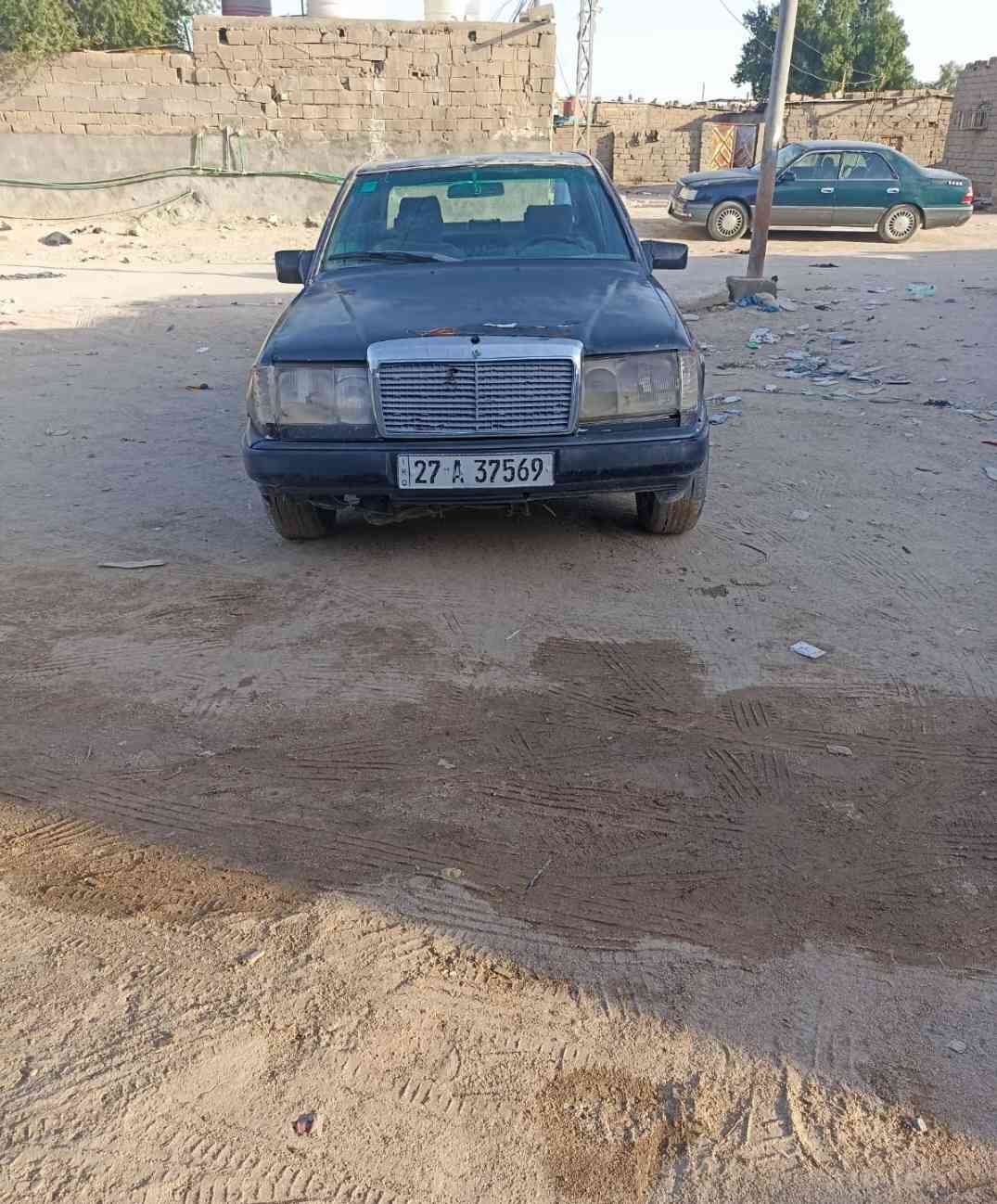 مارسدس دب مكفولة كص ونقل مكينة ثنين ونص ديلكو حدادية جديدة فلنجات جديدة لايتات زنزن اصلي تخم تايرات جديد منظومة تبريد جديدة رقم ذي قار  انكليزي سنوية باسمي لغاية ١٠ / ٥ / ٢٠٣١  تتحول باي مكان بس التبريد مابي غاز  السعر ٣٠ العنوان بصرة / الزبير / ***********

