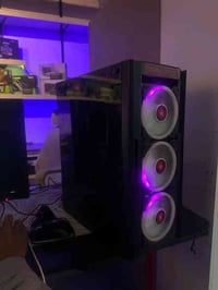 Cpu i7 8700 Gpu : RTX 2060  MSI  Ram : 16GB Corsair Ssd : 128gb HDD : ...