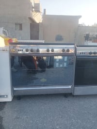 طباخات للبيع نضافه ٩٥ ب ١٠٠ شرط الشغل نار زركه مابيها لا هيس ولا صفرار...