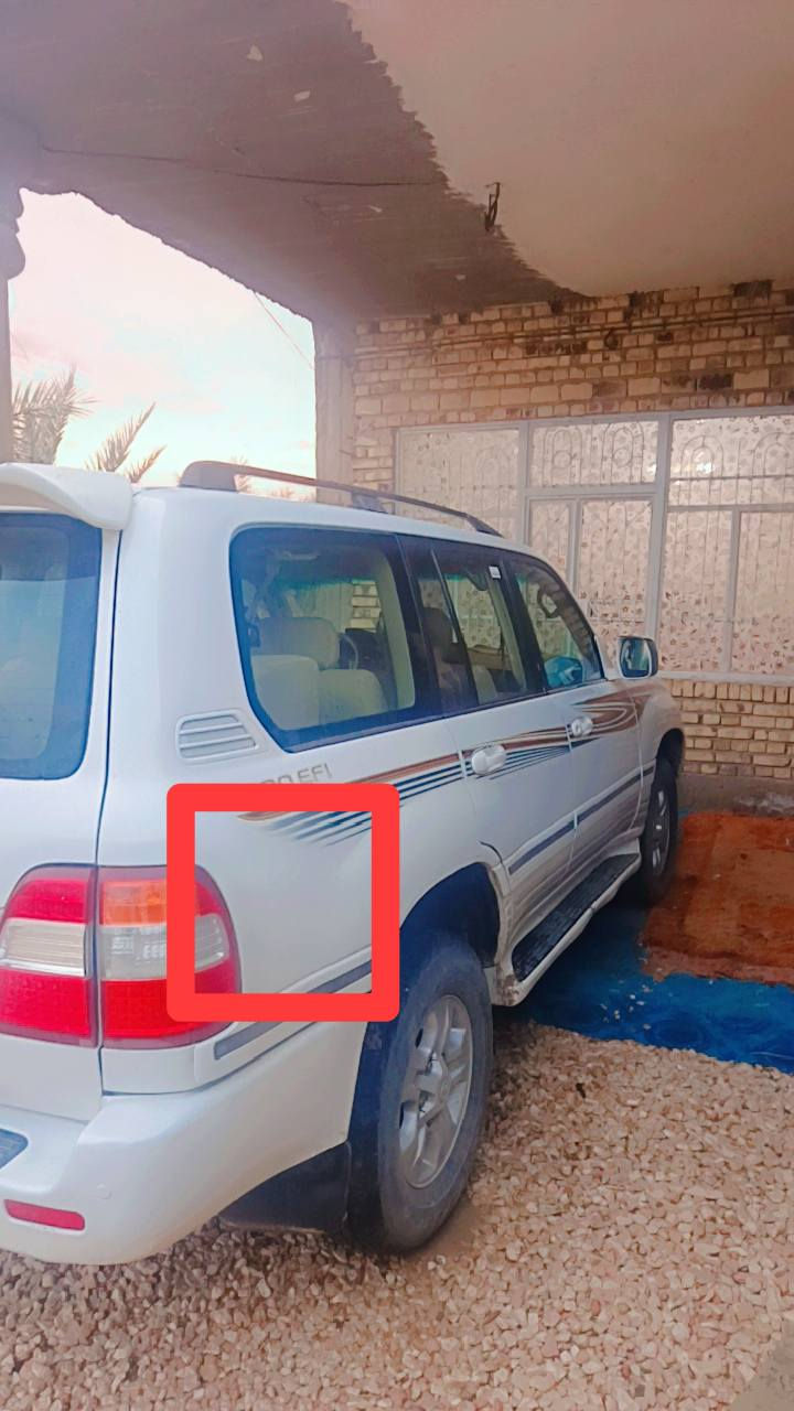 السلام عليكم ورحمة الله
لاند كروزر فول مواصفات موديل 2006 
 السياره مكينه وگير مكفولات رقم اربيل سنويه ماساقطه تريد وكاله تريد مداور السياره بيه بلا جاملغ الايمن هاي بالصوره طخه
مكان السياره النجف الاشرف

(مكلف بل نشر )
***********
