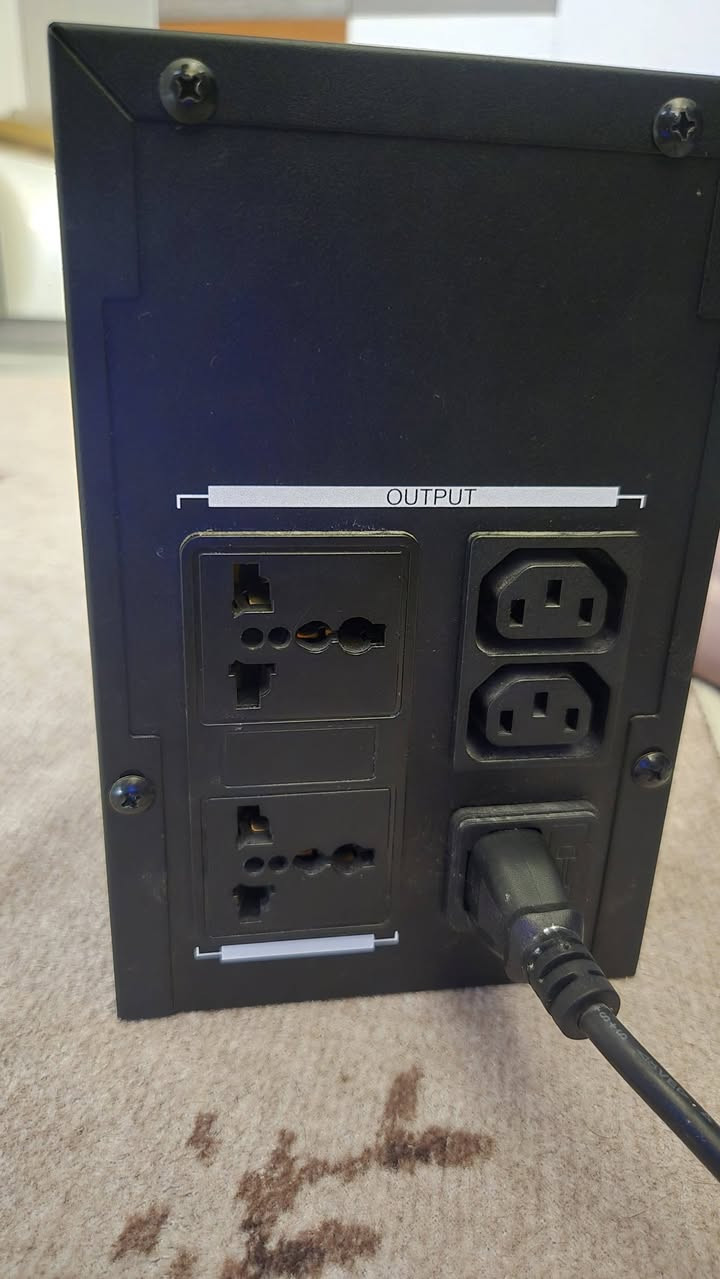 Ups نوع فالكون
حجم 1200VA
الله شاهد ماخذه قبل اسبوعين وهسه بعت البلي ورايد ابيعه همين
بطاريته بعدها جديدةاستخدام قليل كلش.
انطيك بيها ضمان اسبوع كامل.
تجي لبيتي تاخذه
اخذتها ب75
ابيعها ب50 قفل لحد يعاملني رجاءاً
***********
بغداد البياع الشرطة الخامسة
يوجد توصيل

