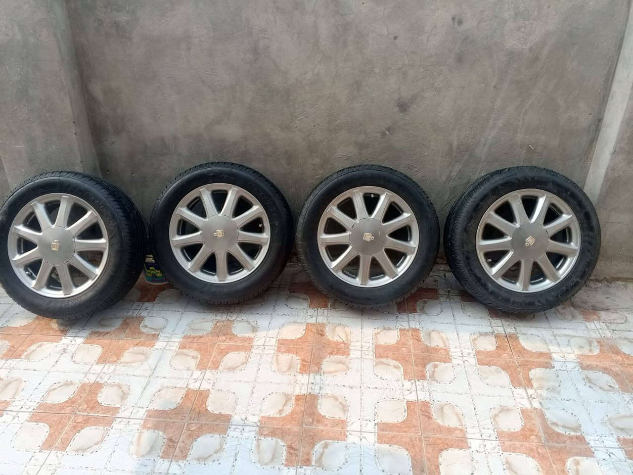 سلام عليكم ورحمه الله وبركاته من رخصت صاحب الكروب
تخم وياله نجمه نفطي نضافه 85 فقط مصبوغات صبغ درج أولى بل 100٪  بيهن تايرات جدد نضافتهن ١٠٠٪ الله يشهد سعر ٥٥٠ وبيهن مجال مكاني ديوانية ـ شاميه الي يريدهن يتفضل خاص خادم وممنون واذا اكو مراوس اراوس رقم 📞📱***********
