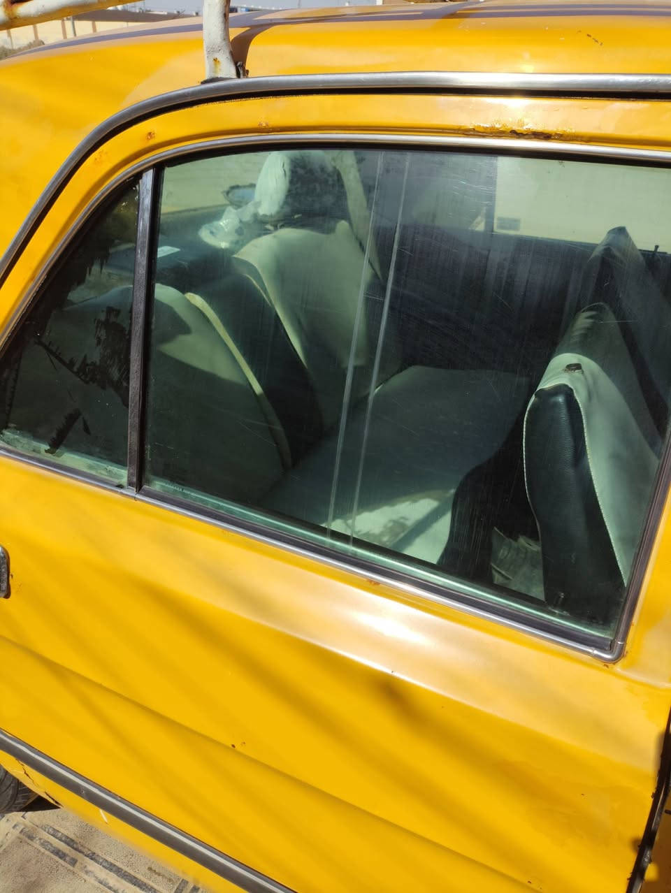 فولكه تكسي 2003سنويه صاقطه حداديه نص مكينه 2400 نص كير نص تأثيرات 
السعر22 اونص صاحبه الشرعي اوصاحب الوكاله العامه موجود قضاء الشرطه واتساب واتصال ***********
