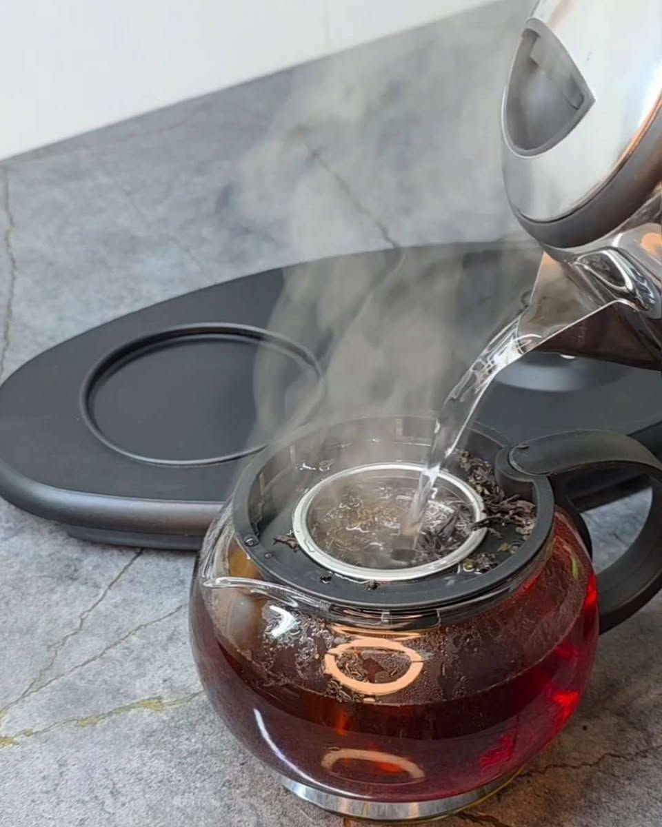 بسعر 25000 فقط 🔥 مع التوصيل 
غلاية ستيل مع قوري شاي بايركس 2 في 1 ✨

تحضير الشاي صار أسهل وأسرع وبشكل أنيق ☕

غلي سريع بقدرة 1800 واط

قوري بايركس حراري مع فلتر ستيل بدون شوائب

أمان عالي مع فصل تلقائي عند الغليان

تصميم عملي للمطبخ والضيافة

اختيار مثالي لكل بيت 👌


**إذا كنت صاحب هذا الإعلان وتريد حذفه لأي سبب، رجاءا أرسل رسالة إلى الدعم الفني**