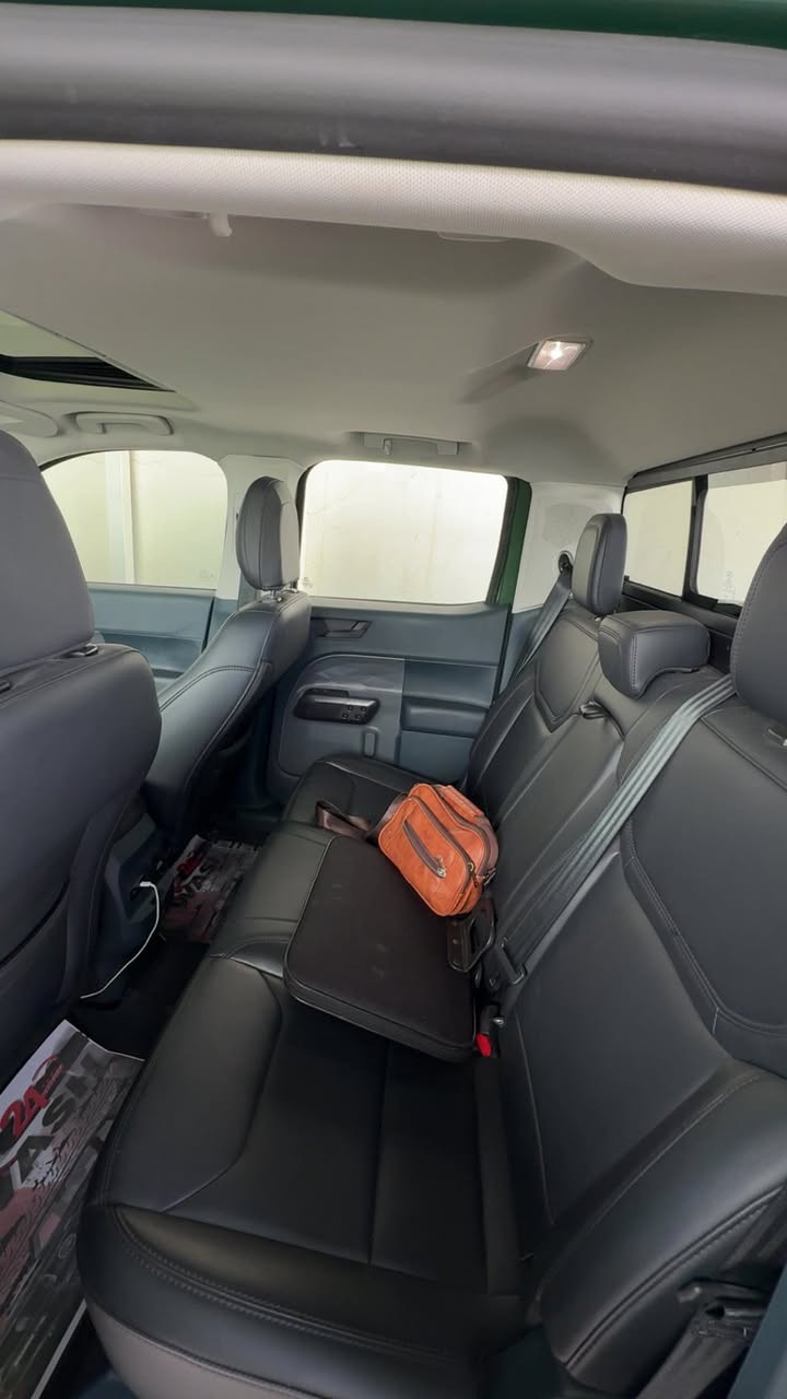 السلام عليكم فورد مافرك ٢٠٢٥ لاريت فول مواصفات اعلى فئة بالمافرك سلايد تو كلر سيارة ولاقطعه تبديل فقط شي بسيط تعديل بالبنيد سياره بحالة الوكاله رقم بغداد سياره باسمي @***********
