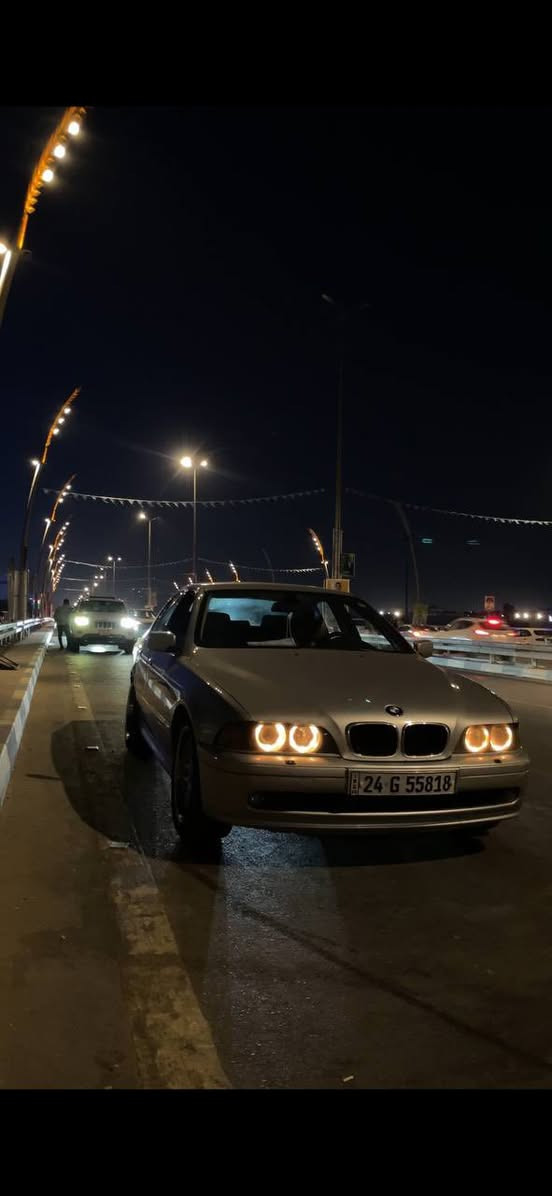 اعيد النشر بسبب الوعود الكاذبه
بي إم صقر موديل 2002(530)بيع او مراوس حسب القناعه
رقم دهوك
السيارة باسمي وتحويل مباشر
الحالة:
السيارة كاملة وما بيها أي نقص
مواصفات الصقر معروفة
محرك ياباني مرغوب
السيارة كلها بلادية
ما مبدل بيها أي شيء
الفحص على العين
استخدام قليل جداً (استخدام طالب جامعة ذهاب وإياب فقط)

المكان: الدورة – شارع ستين
أرقام الاتصال:
***********
***********
