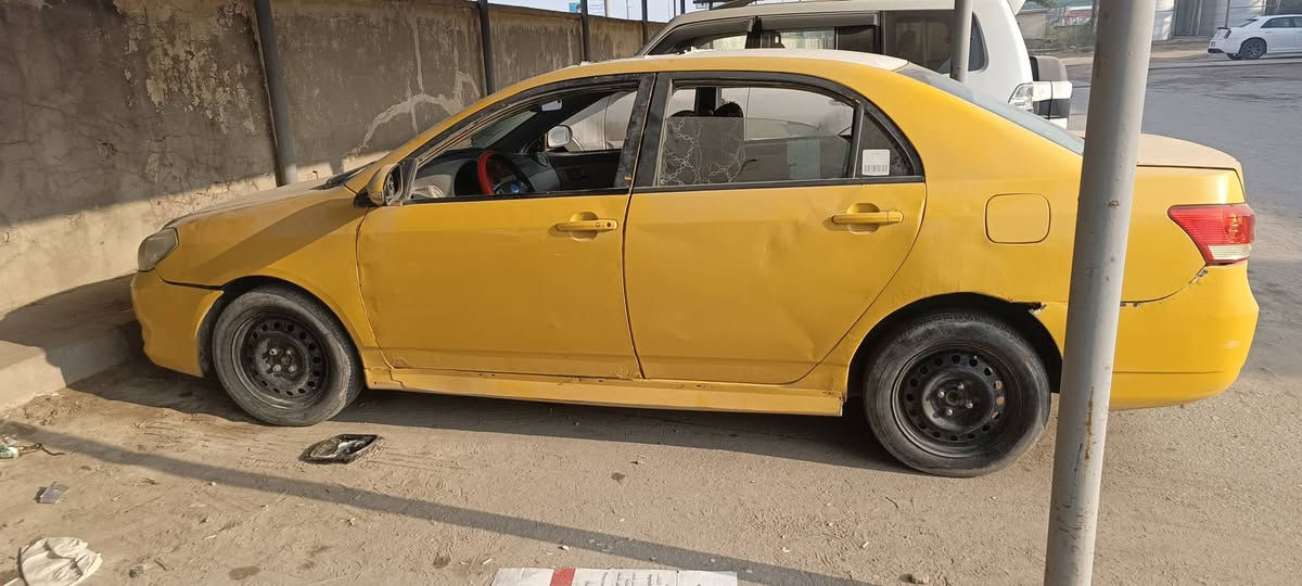 السلام عليكم بي وايدي 13سنويه لل 26راعيها يريد تحويل سياره بديها مكفول من الحادث بس منيدها طاير مسبوغه عام جماليه حالين كلش وسخه منضومة تبريد جديده توه شديتها ناقصها بس غاز شاشه لمس ومضخمات توب حداده 60بل ميه تايراتها حلوات مكينه تخربط ودخن الكير مكفول نقص فيت بم تعبان جام لا ينزل ولا يصعد يرادلها ترتيب ابيع كوم حديد اتعهد بس براعي وتحويل سعر 22ورقه قفل مكان بصره كرمة علي رقم تلفون ***********
