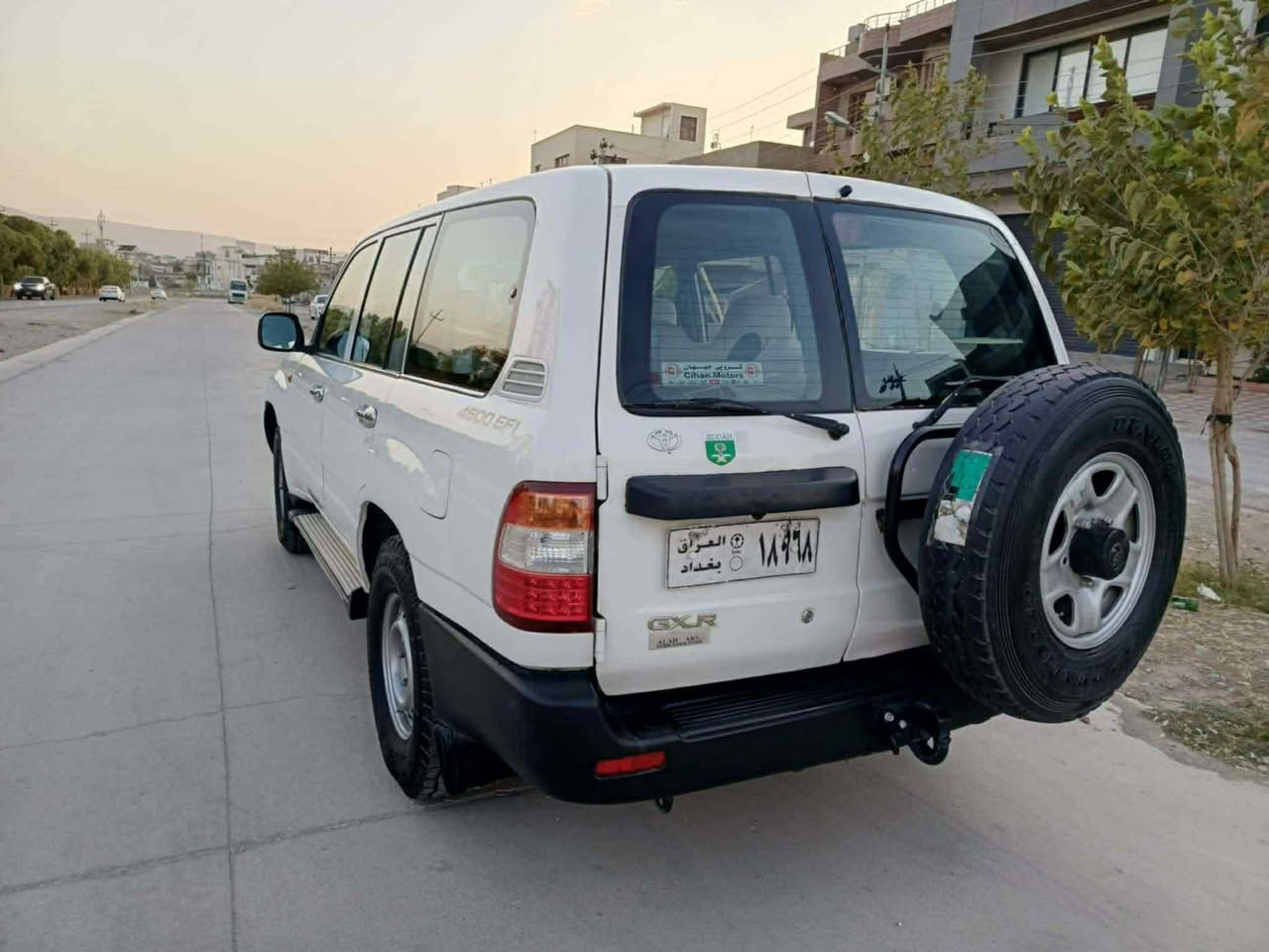 مۆنیکا 2001 سێ ڕوبع
ناوشین وگێڕ عادی،،،،
ئاڕمی پلاستیکی سلێمانی،ئەوەلیات،،غرامە هەمووی بەشەرت،،،،
گێڕ،مەکینە،دەبڵ گێڕ،،تەبرید،،تەبرید مەرکەزی،کارەبایی،،،هەمووی بەشەرت،،،چوار تایەو ویلی لۆکی حەجمی (16)لەژێردایە،،،،
هیچ لێدراوی نی یە،،،پەڵە پەڵە بۆیاغی هەیە وسۆنەری هەیە،،،،
سەیارەکە هی ماڵی خۆمەو جائیزە،،
سعری (122)گەڵاو معامەلە،،،،
گۆڕینەوە،،،فرۆشتن،،،
جوابی کۆمێنت و چات نادەمەوە
هی من نیە تێل بۆ خاوەنی بکەن 
***********
