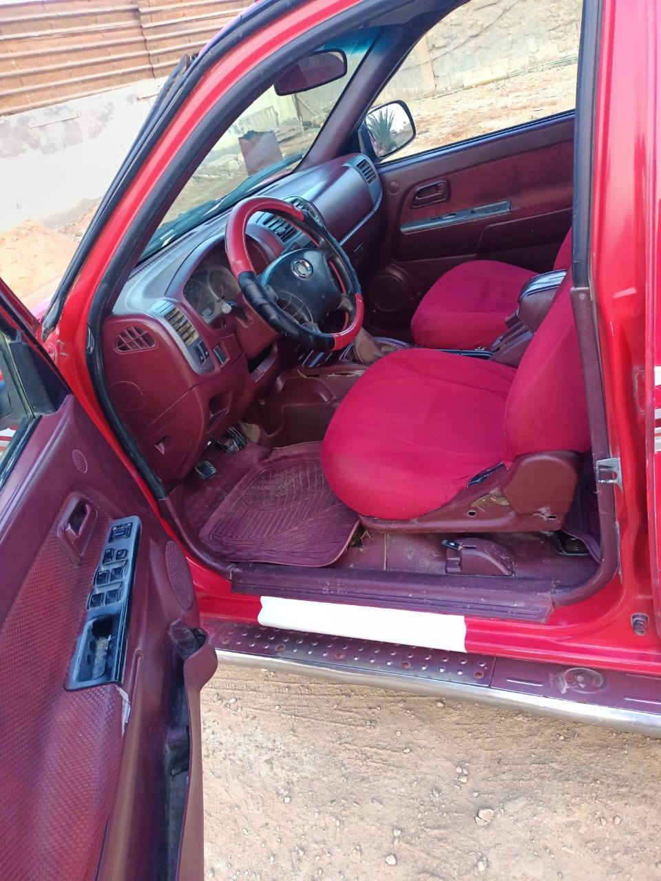 كريت ويل موديل 2012 سيارة مكفولة كفالة عامه لا ضربة ولا صبغ ماعدى الداير الجوة مكينة وگير وتخم حدادية كله جاهزة سنوية و ارقام جديده وهزة قبل شهر مكان السيارة ديوانية السعر 63 غير متواجد على الفيس الاتصال على ***********
