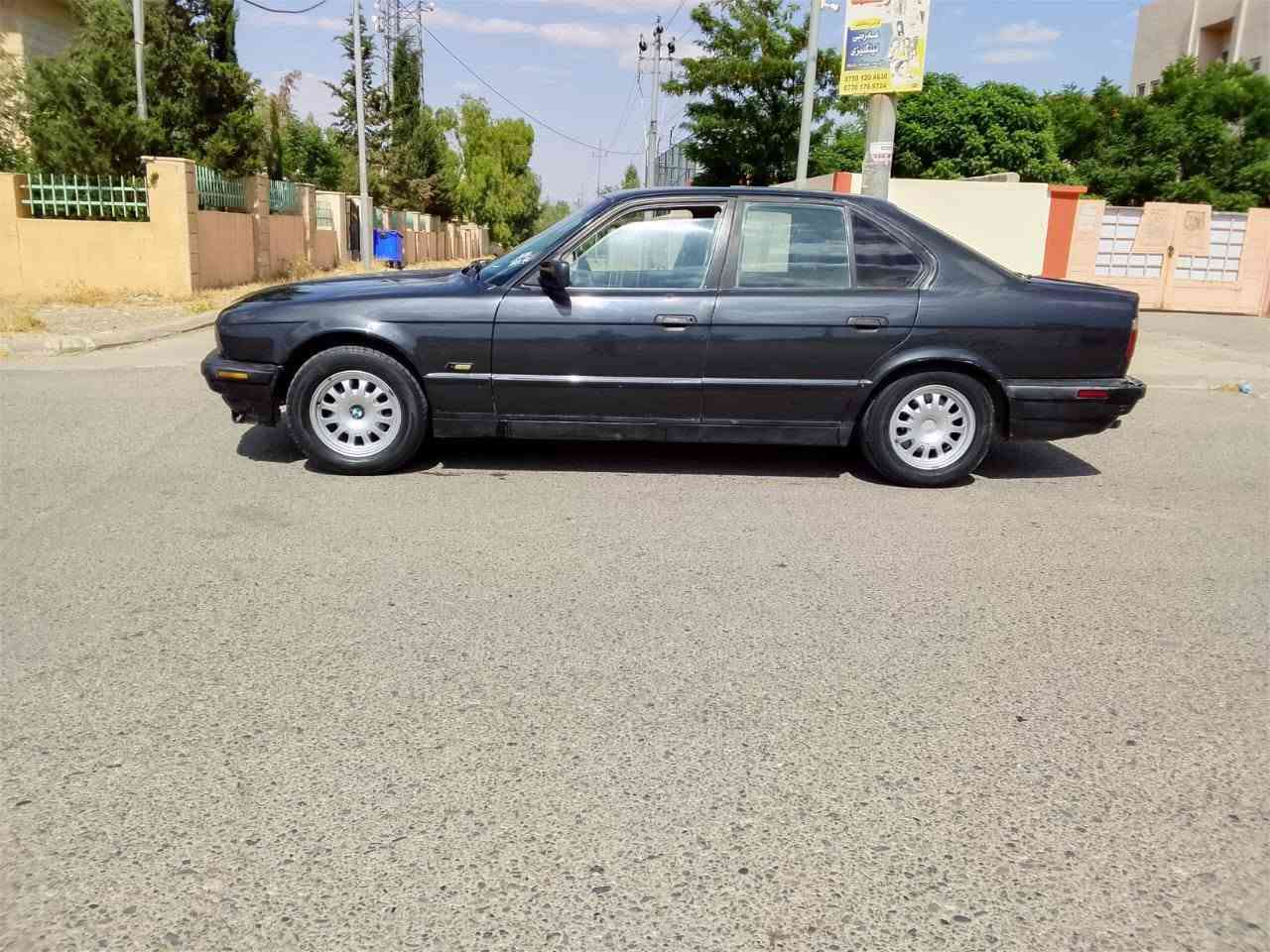 BMW     ئاڕمی پلاستیکی سلێمانی
 گێڕو مەکینە بەشەرت
 بێ دەعمو لێدان 
بۆیاغی نیە
 ئاڕمی پلاستیکی سلێمانی 
بەشەرتی ئاڕمو ئەوەلیات 
فول مواسەفاتە بەس عادیە 
نرخی 34گەڵاو مەجال
ژمارەی خاوەنی *********** 
*********** السليمانية, العراق
