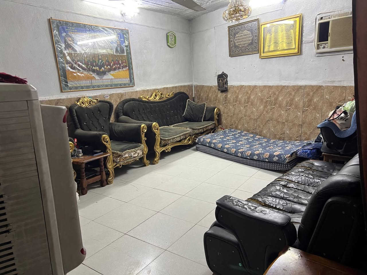 بيت 🏠 زراعي المساحه(50م) سند(25) 
           يتكون البيت من (ثلاثة طوابق) 
موقع البيت/ ابودشير زراعي السيد  قرب مدرسة 🏫 حفصه والمدارس الصينيه الجديده وقرب مركز التحدي 
للاستفسار   رقم 📱 هاتف 📞  ***********
