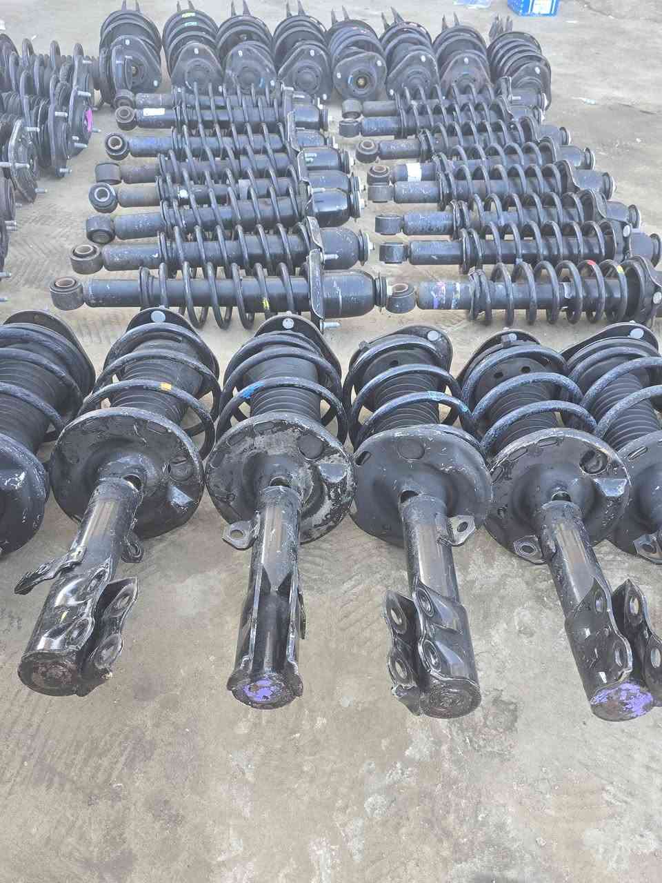 السلام عليكم  #اسعار #جمله 
غراظ كورلا دبلات امامي خلفي كامل من موديل 
#2001الحد 2019 خليجي وامريكي 
مكاني #ديالى بعقوبه يوجد #توصيل كل المحافظات
هاذه رقمي ***********
