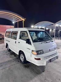 مسيوبوش  موديل 2011 تبريد قطعتين  رقم بغداد انكليزي  باسمي مصفره هيئة ...