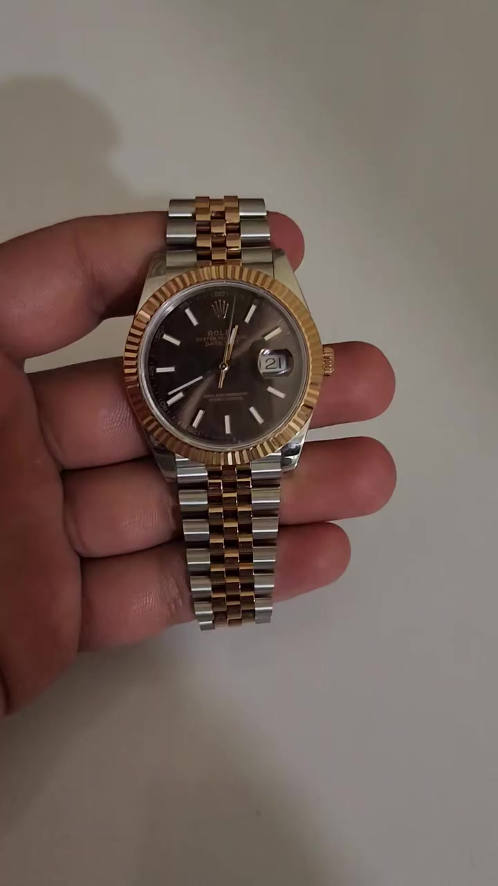 سلام عليكم ساعه رولكس موضح كلشي بلفديو


**إذا كنت صاحب هذا الإعلان وتريد حذفه لأي سبب، رجاءا أرسل رسالة إلى الدعم الفني**