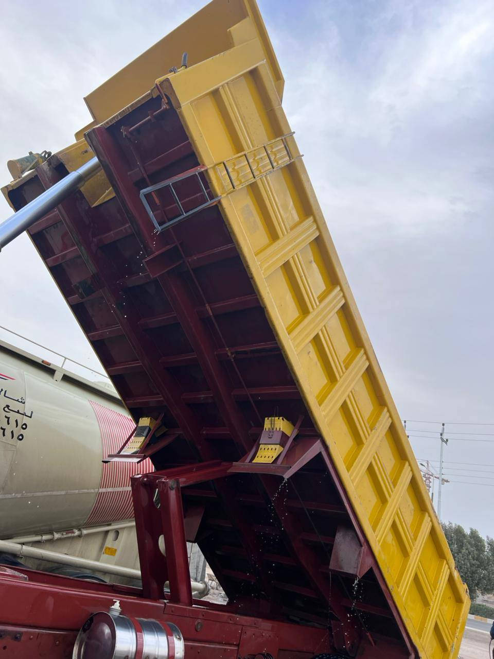 السلام عليكم بدي عالم دبل شاصي ميالر شغل بيت جدع حديد قديم جديد كامل السعر ١١مليون ونص بيه مجال ***********
