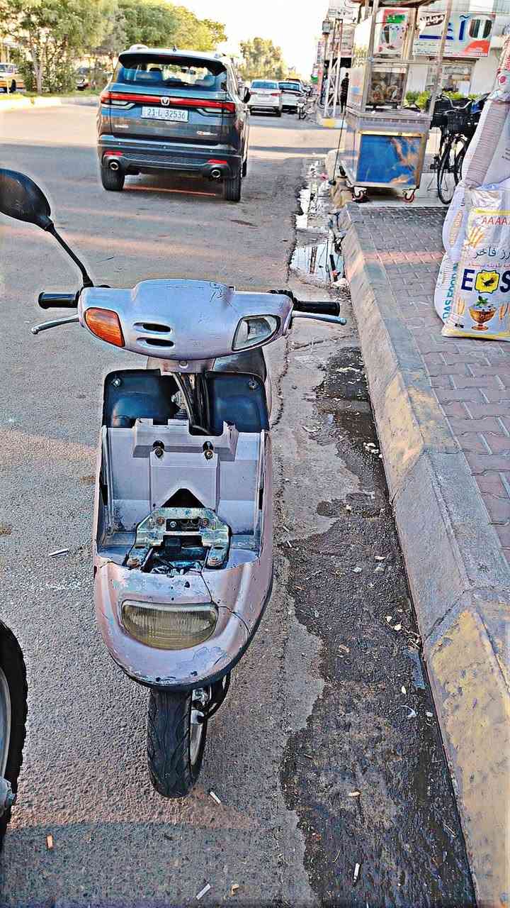 سلام عليكم دراجه ياماها شرط للبيع اي عيب مابي سلف كهربايات كله شغال اخون مكلف بل نشر ماجاوب خاص رقم صاحب الدراجه ***********السعر 300وبي مجال الطيبين
