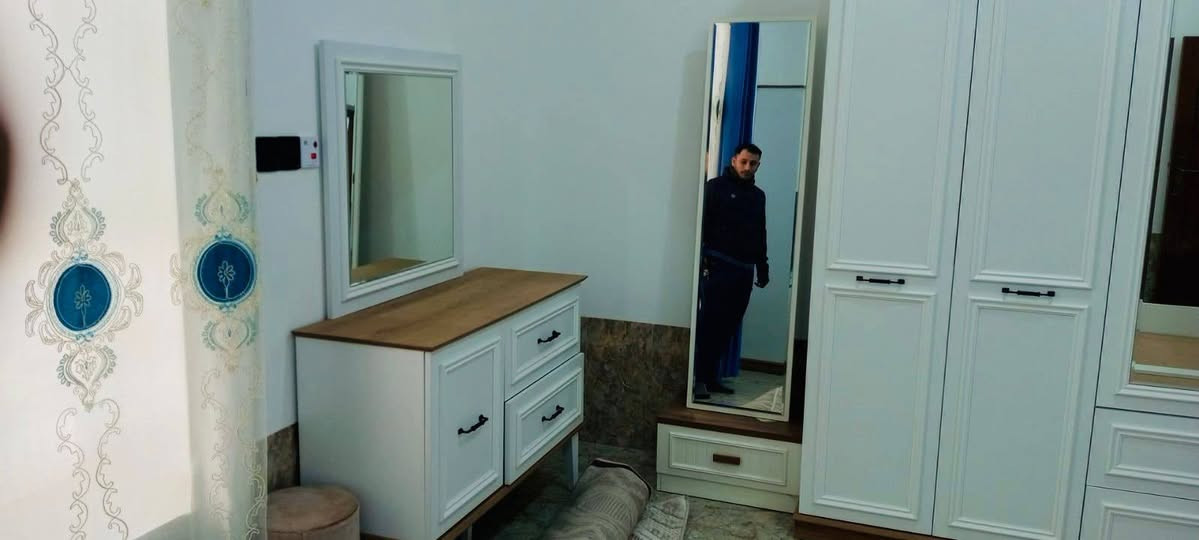 غرفه نوم ماليزي. درجه اولئ مستعمل شهر فقط 

سعر 1500 (مليون و500)وبيه
 مجال مكاني بغداد الاعظمية
***********
م.م. علي الحلبوسي
