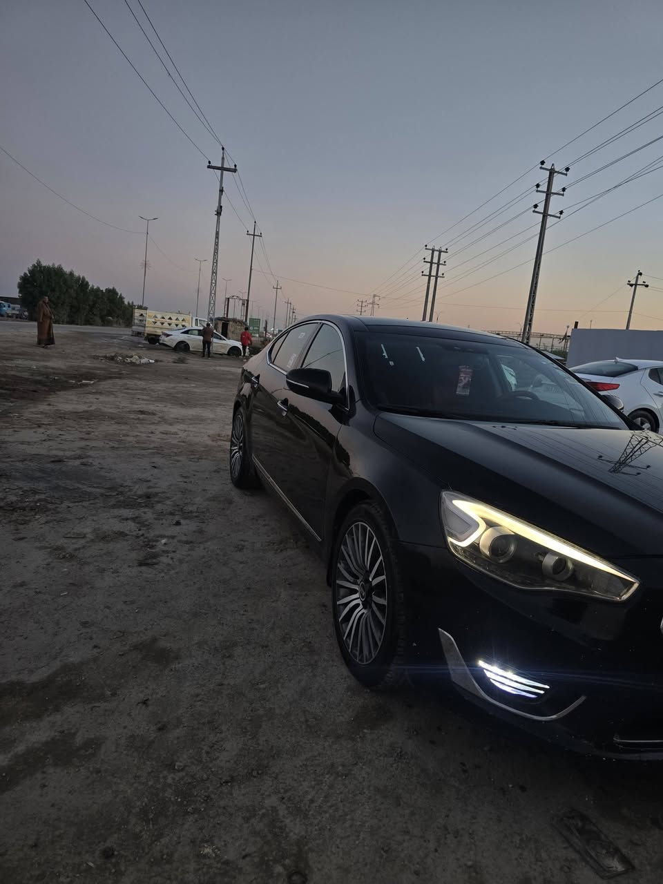 السلام عليكم
للبيع او مرواس بلون ابيض 

 كيا كادينزا خليجي  

الموديل: 2013 رقم اربيل  

وارد خليجي

السيارة فول ١/١ 

المواصفات✅

-بانوراما 

-تشغيل بصمة مع بصمة الابواب الامامية

-نظام ترحيب

-انارة بالمرايات والابواب الامامية

-كاميرا وحساسات خلفية

-بردة خلفية متحركة

-كشنات كهربائية جلد تدفئة وتبريد   

-لوحة تحكم بالكشن الخلفي + تدفئة كشنات

-لد امامي وخلفي

-تحكم كامل بالستيرن

-شفتات ستيرن رياضي بلادي

-نظام ترحيب 

-نظام صوتي infinty

-مري شفط مع الاشاير

-ويل حجم ١٩. 

-مرايات قلاب ويه R

وباقي مواصفات الكادينزا معروفه 

محرك /V6 

السيارة // بيه فقط جاملغ أمامي رش صبغ بدون معجون
السعر / 155
مكان // الديوانية

***********
