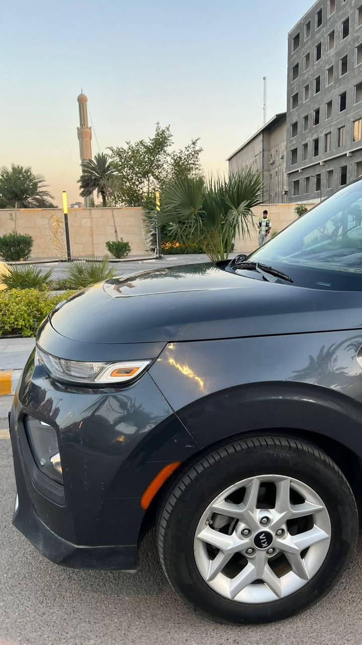 السلام عليكم كياصول للبيع مواصفات معروفةموديل٢١رقم بغدادواردامريكي حساسات رادارات كامرةدوارةنظام توقف شاشةكبيرةالعنوان اليرموك(***********)السعر(١٤٠وبيهةمجال للشراي وصورالحادث موجودة والسونارموجود واني بلخدمة

