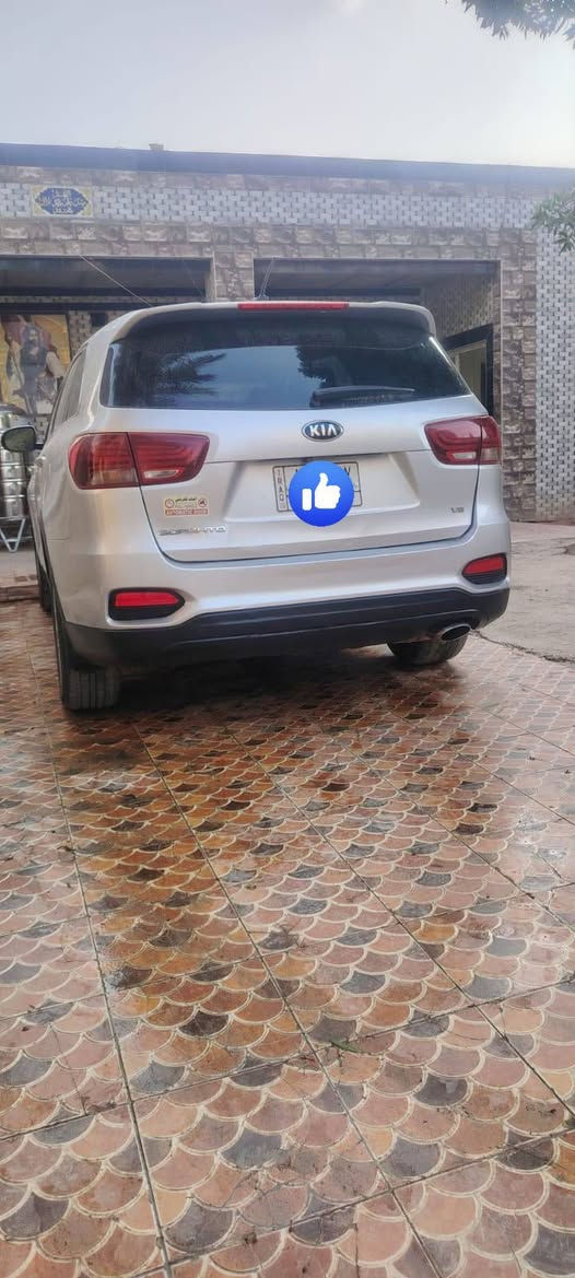 السلام عليكم  سيارة  سورنتو مديل2019وارد أمريكي  حادثه بونيد وجملغ لبونيد نفسه ول جاملغ مبدل ولباقي مكفول بدون دواخل سياره حلوه وجاهزه حداديه جديده تخم تاير  السعر 190وبيه مجال انا مكلف بل نشر هاذه رقم صاحب السياره للستفسار اكثر تقال عل رقم ***********
