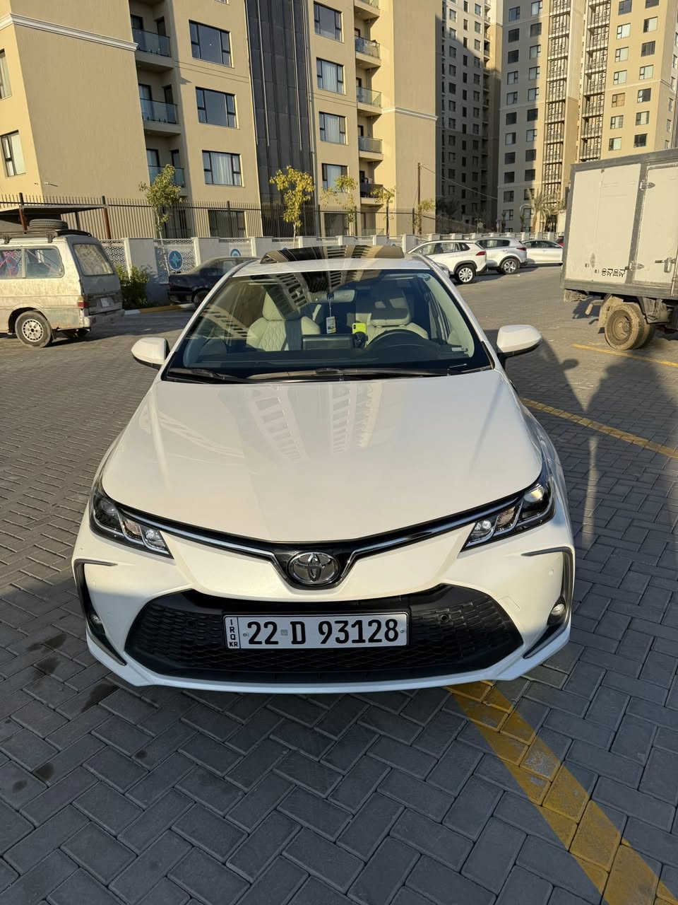 سلام عليكم
عندي كورلا ساز
 2024 فول مواصفات 
سياره بعده بضمان
ماشيه 11الف 
فول بصمه 
فتحه 
شاشه 
اشاير بل مري
سياره جديده لا ضربه ولا صبغ 
شحن لاسلكي 
سياره فول 1/1
سياره بسمي تريد وكاله تريد تحويل 
سعر 192 وبيه مجال حك جيه
***********
مكان سياره بغداد
