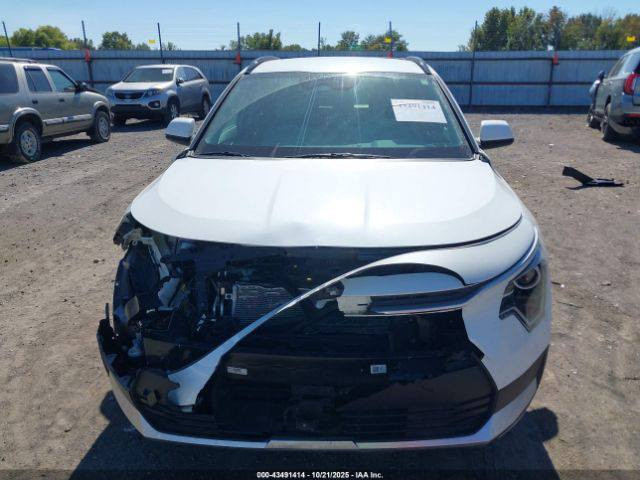 2025 KIA NIRO EX 
اللون/أبيض 
/عداد المسافة 16,237 mi
المحرك 1.6L I-4 DI, 
القيادة :تعمل وتسير
 المفتاح  :  موجود 
الحادث : كما موضح في الصور
تاريخ المزاد :  7/1/2025لساعة 4:30م
شراء و شحن السيارات من كافة المزادات الامريكية و الكندية الى العراق و الاردن و الامارات بأنسب الاسعار و اسرع الاوقات  كما توفر لكم الشركة في مقرها بالاردن صيانة السيارات باسعار مناسبة  ثم شحنها وتخليصها  الى كافة المحافظات االعراقية وكردستان  ومع ضمان لكم سرعة الانجاز بالطرق  القانونية وبناقلات عراقية كما توفر لكم الشركة خدمة بيع سياراتكم في معرضها الكاىن بالزرقاء بالمنطقة الحرة لمن يرغب  بدلك لمزيد من المعلومات يرجى زيارة مكتبنا الكائن في بغداد -صليخ_شارع ل٦٠٠/شارع التفاحه / (مكتب الرحمن )  او الاتصال على الرقم 
 ***********
ومقرنا بالاردن -المنطقة الزرقاء المنطقة الحره/شارع ١٧ (شركة قمر المدينه)
عمان: 009647708710458
