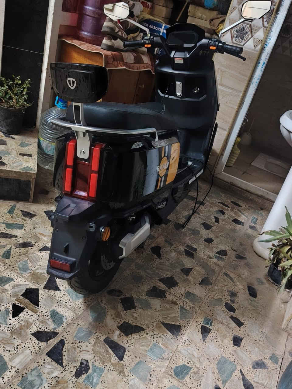 دراجه ريان للبيع دراجه نضيفه. سعرهه 750  العنوان بغداد قرب جسر دور التاجي  رقم صاحب  دراجه. ***********
