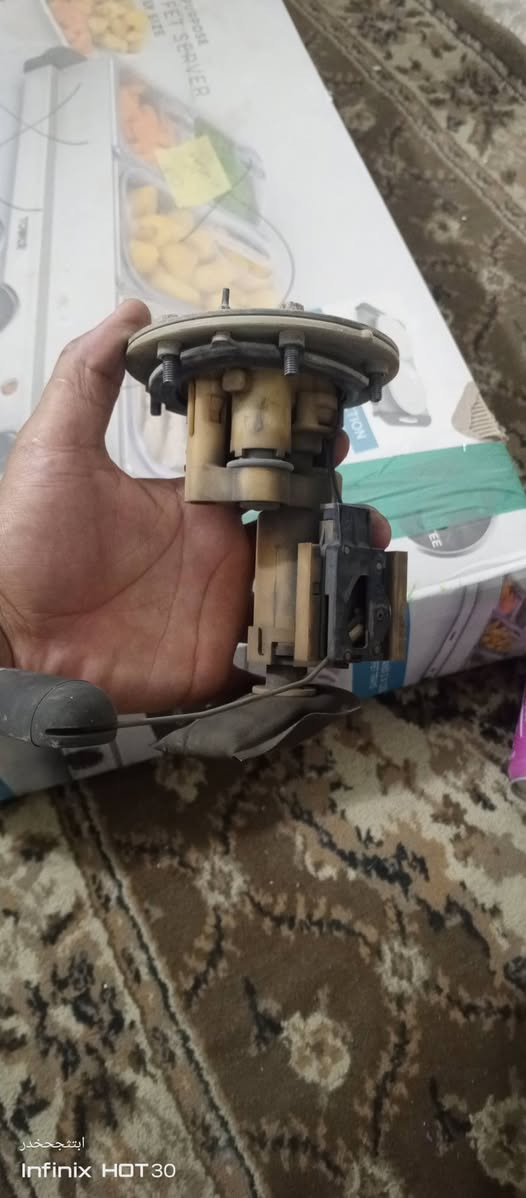 السلام عليكم جويتر ثعلب 🦊 ضفيره نضيفه كلش ثعلب 🦊 قاعده فيت بم جدد للبيع انطي سعر بل يرضي الله مكاني بغداد الشعله ***********🧿🤍
