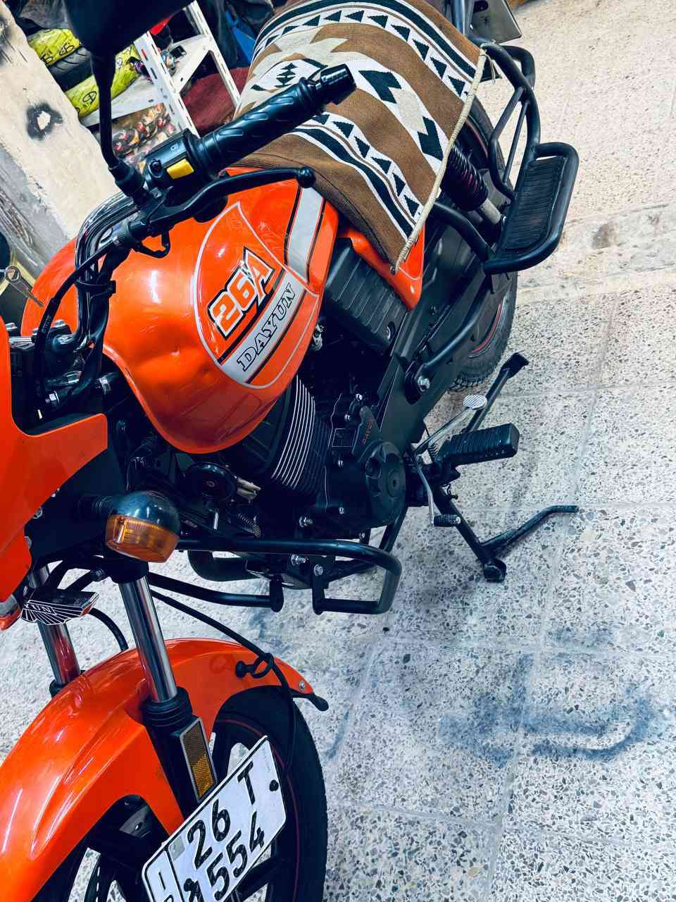 السلام عليكم دراجه دايوان موديل 23 شكل 24 مرقمه لوحات دولي مثل ما موضح بالصور شرط التحويل دراجه جاهزه وكامله ونظيفه اي نقص ما بيها شغل واطلع على اي مكان يعجبك 
وهذا رقمي للاستفسار والاتصال على السعر ***********
والسعر مناسب🤑🤑
