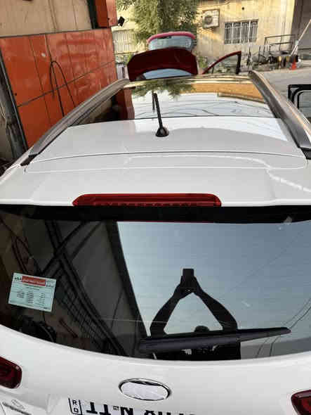 السلام عليكم اخوان 
سورنتو خليجي 6 سلند 

موديل 2020

سياره بانوراما 

7 راكب 

3 قطع تبريد 

حساسات 

مري شفط 

صندوك ذكي 
ماشيه 63 الف كيلو 

رقم بغداد الجديد 

سياره جديده بمعنى الكلمه 

تخم تاير صدر كله جديد

مابيهه نقص برغي 

باسمي تحويل ثاني يوم 

المكان كراده العرصات 

رقم *********** 

سونار بالمنشور 

السعر 263 وبيهه مجال قليل
